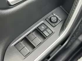 Toyota RAV4 (2024) thumbnail 13