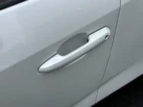 Toyota RAV4 (2024) thumbnail 40