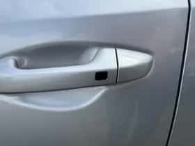 Kia Ceed Sportswagon (2022) thumbnail 2