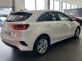 Kia Ceed (2022) thumbnail 28
