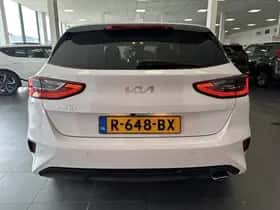 Kia Ceed (2022) thumbnail 53
