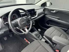 Kia Stonic (2023) thumbnail 8
