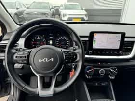 Kia Stonic (2023) thumbnail 10