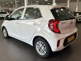 Kia Picanto (2021) thumbnail 21