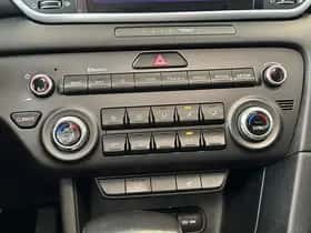 Kia Sportage (2021) thumbnail 44