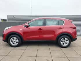 Kia Sportage (2016) thumbnail 2