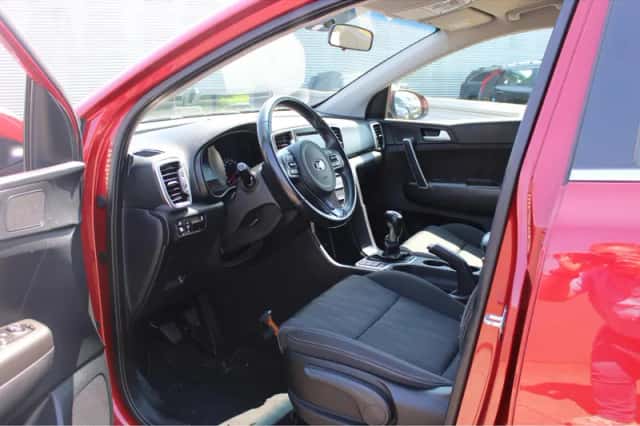 Kia Sportage (2016) thumbnail 15