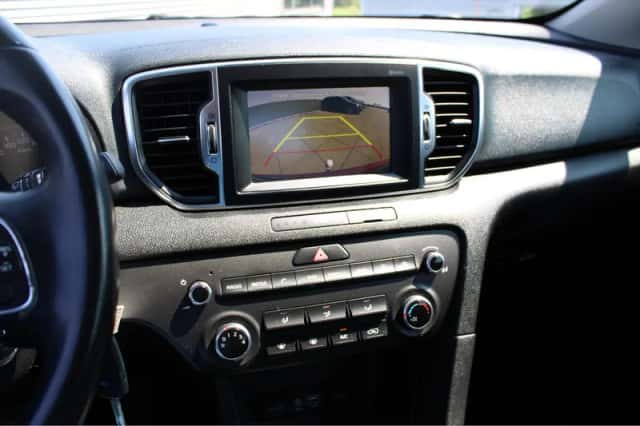 Kia Sportage (2016) thumbnail 21