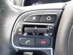Kia Sportage (2016) thumbnail 25