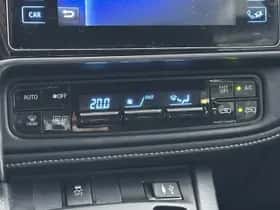 Toyota Auris (2015) thumbnail 19