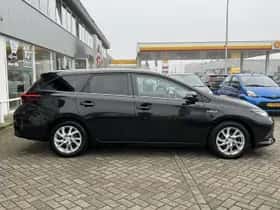 Toyota Auris (2015) thumbnail 34