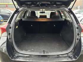 Toyota Auris (2015) thumbnail 62