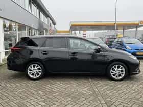 Toyota Auris (2015) thumbnail 70
