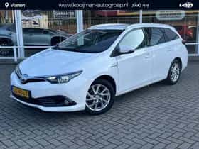 Toyota Auris (2015) thumbnail 75