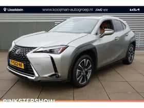 Lexus UX (2023)
