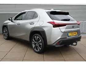 Lexus UX (2023) thumbnail 48