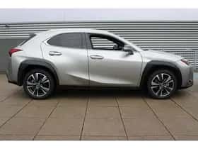 Lexus UX (2023) thumbnail 51