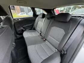 Kia Ceed Sportswagon (2024) thumbnail 8