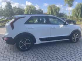 Kia Niro (2022) thumbnail 2