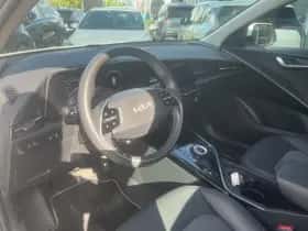 Kia Niro (2022) thumbnail 9