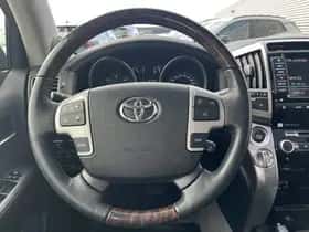 Toyota Land-cruiser (0) thumbnail 90