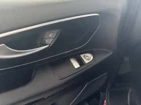 Mercedes-Benz Vito (2023) thumbnail 28
