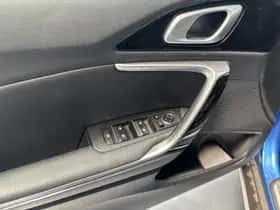 Kia XCeed (2021) thumbnail 2