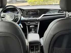 Kia Niro (2019) thumbnail 53
