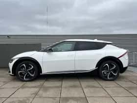 Kia EV6 (2024) thumbnail 2