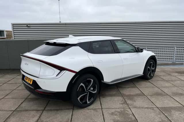 Kia EV6 (2024) thumbnail 5