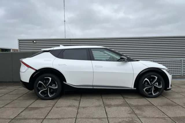 Kia EV6 (2024) thumbnail 7
