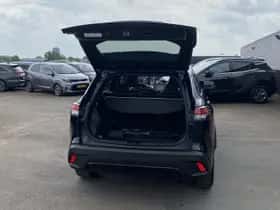 Toyota Corolla-cross (2024) thumbnail 7