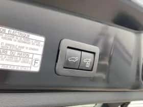 Toyota Corolla-cross (2024) thumbnail 9