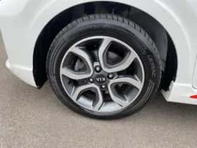 Kia Picanto (2020) thumbnail 15