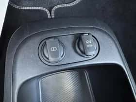 Kia EV6 (2024) thumbnail 44