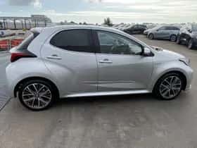 Toyota Yaris (2020) thumbnail 12