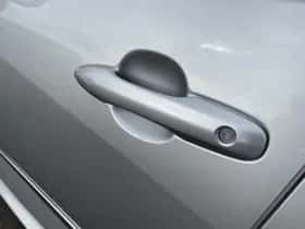 Toyota Yaris (2020) thumbnail 16