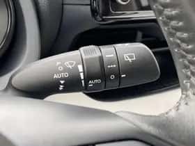 Toyota Yaris (2020) thumbnail 31