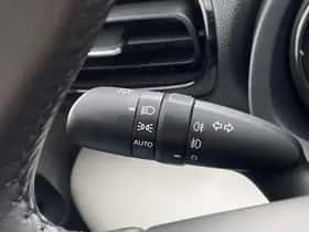 Toyota Yaris (2020) thumbnail 77