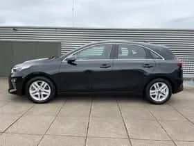 Kia Ceed (2018) thumbnail 2
