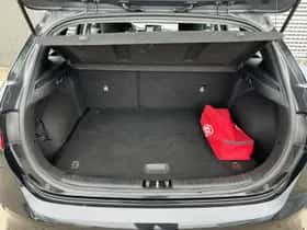 Kia Ceed (2018) thumbnail 15