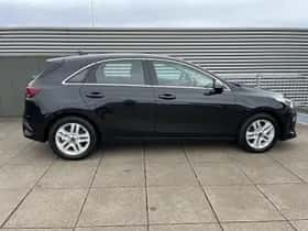 Kia Ceed (2018) thumbnail 6