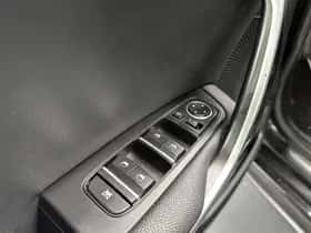 Kia Proceed (2022) thumbnail 32