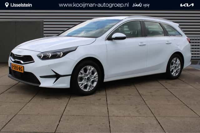 Kia Ceed Sportswagon (2024) thumbnail 1