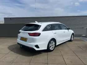 Kia Ceed Sportswagon (2024) thumbnail 5