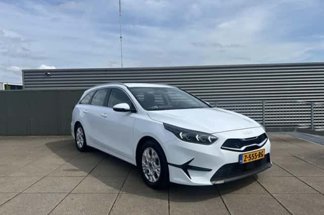 Kia Ceed Sportswagon (2024) thumbnail 7