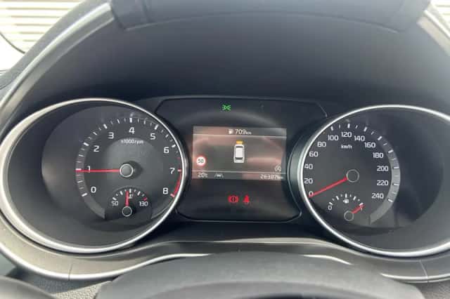 Kia Ceed Sportswagon (2024) thumbnail 9
