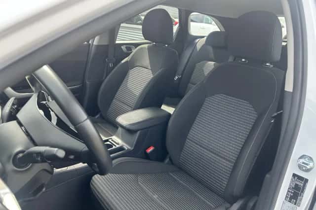 Kia Ceed Sportswagon (2024) thumbnail 10