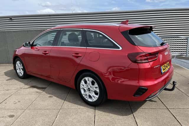 Kia Ceed Sportswagon (2025) thumbnail 3