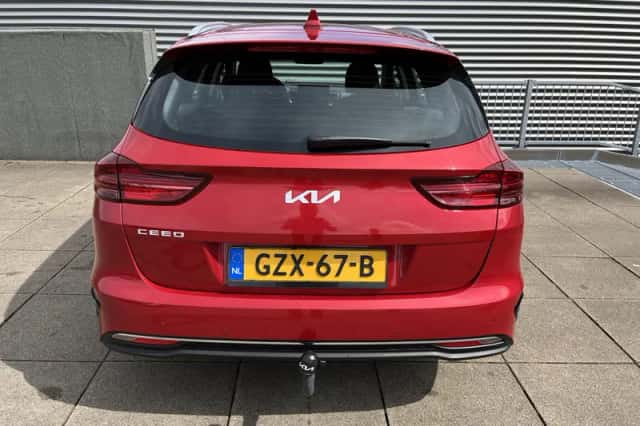Kia Ceed Sportswagon (2025) thumbnail 4